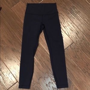 Lululemon Navy high waisted 7/8 length leggings